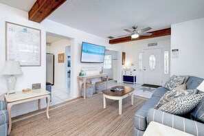 Télévision, table de tennis de table