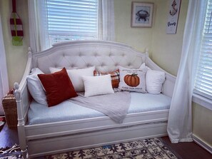 1 chambre, bureau, Wi-Fi, draps fournis