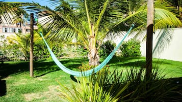 Cobertura superluxo | Área de estar | TV LED 56 polegadas com canais a cabo, TV