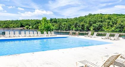 Condo with Game Room! Walk to Pool! Close to SDC!