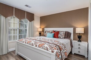 2 多间卧室、熨斗/熨衣板、WiFi、床单