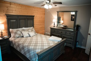 3 Schlafzimmer, Bügeleisen/Bügelbrett, Reisekinderbett, kostenloses WLAN