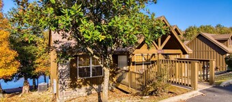 Branson Cabin with Two Master Suites!