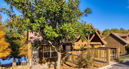 Branson Cabin with Two Master Suites!
