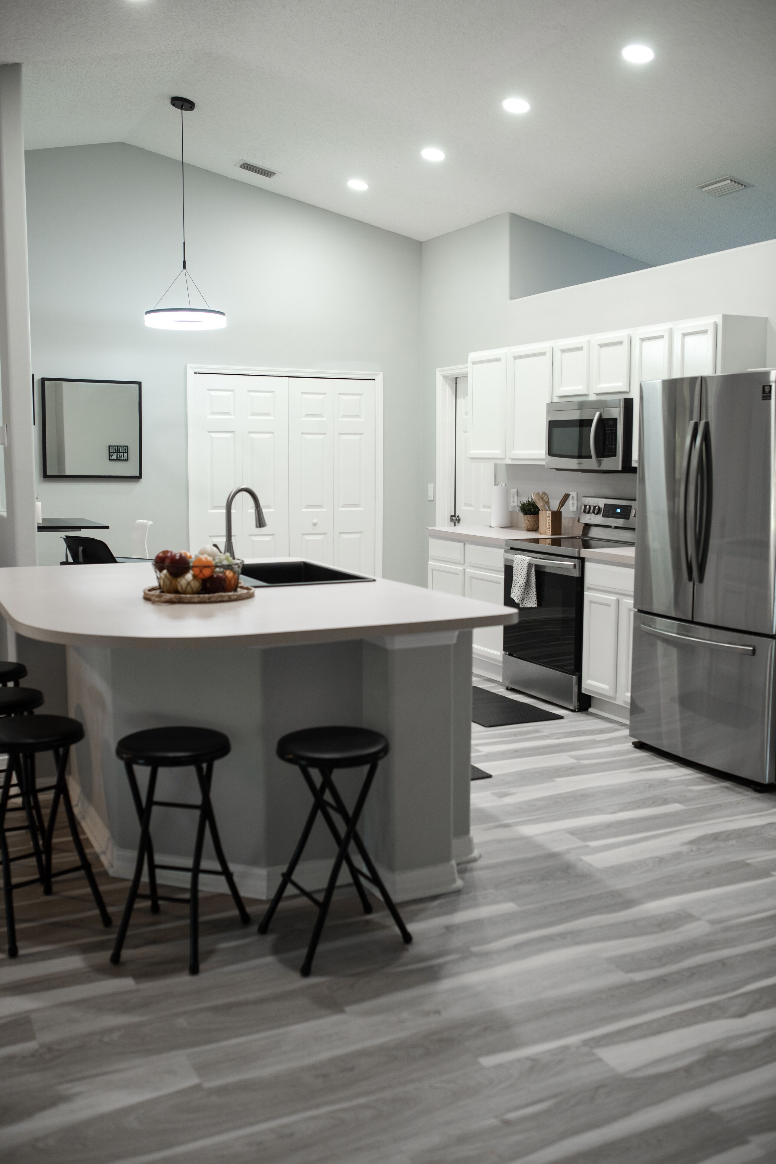 Cozy & Tranquil Getaway for All! Dogs Welcome! Military/1st Responders 5% off!