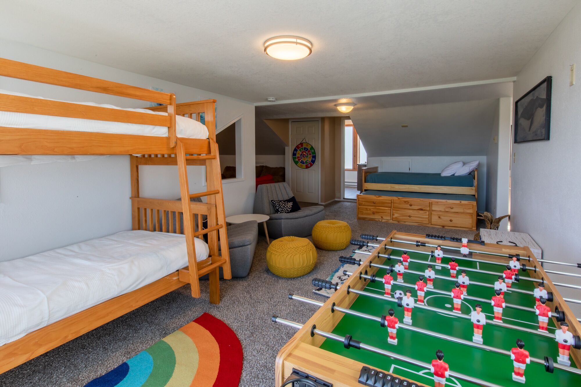 Riverfront, Hot Tub, SUP & Kayak, short walk to beach, fire pit, full office