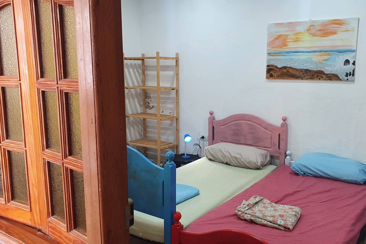 Individually decorated, free WiFi, bed sheets