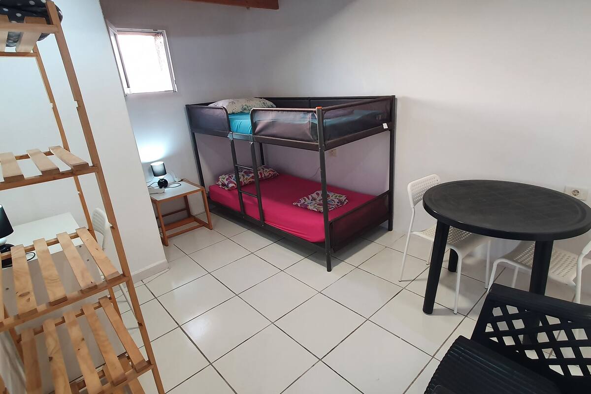 Individually decorated, free WiFi, bed sheets