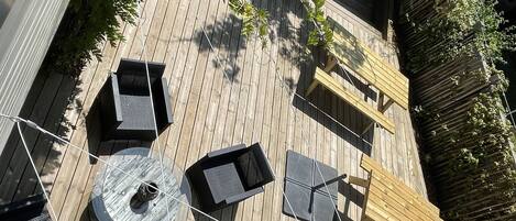 تناول الطعام بالخارج