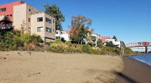 Exterior - Lovely Condo on the Spectacular Willamette River (Portland)