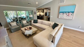 TV, bordtennis og kontorer