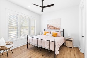 4 habitaciones, tabla de planchar con plancha y wifi gratis 