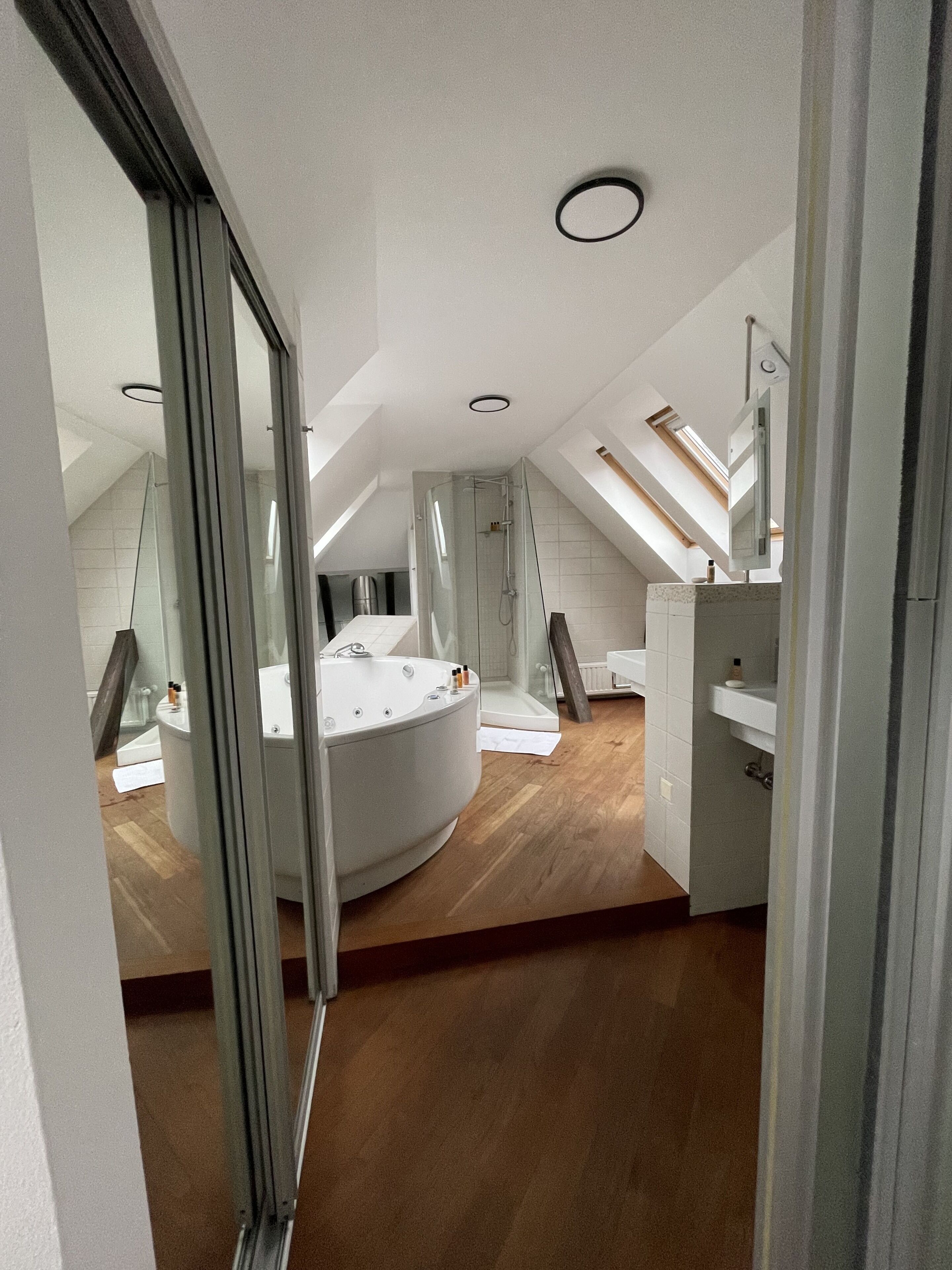 Penthouse | Bathroom