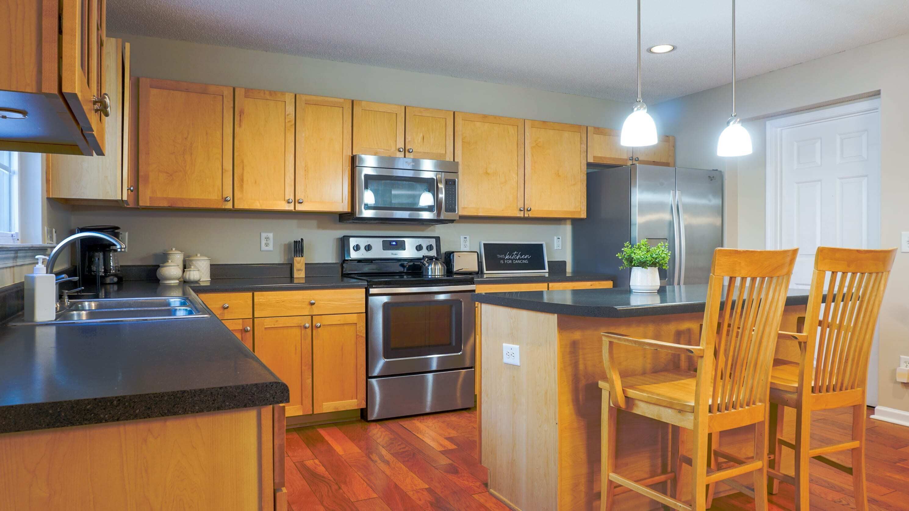 Game Room|Theater|Spa Room/Massage Chair