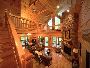 TV connectée, cheminée, espaces bureaux, imprimantes