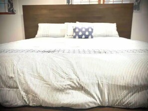 1 bedroom, desk, iron/ironing board, free WiFi