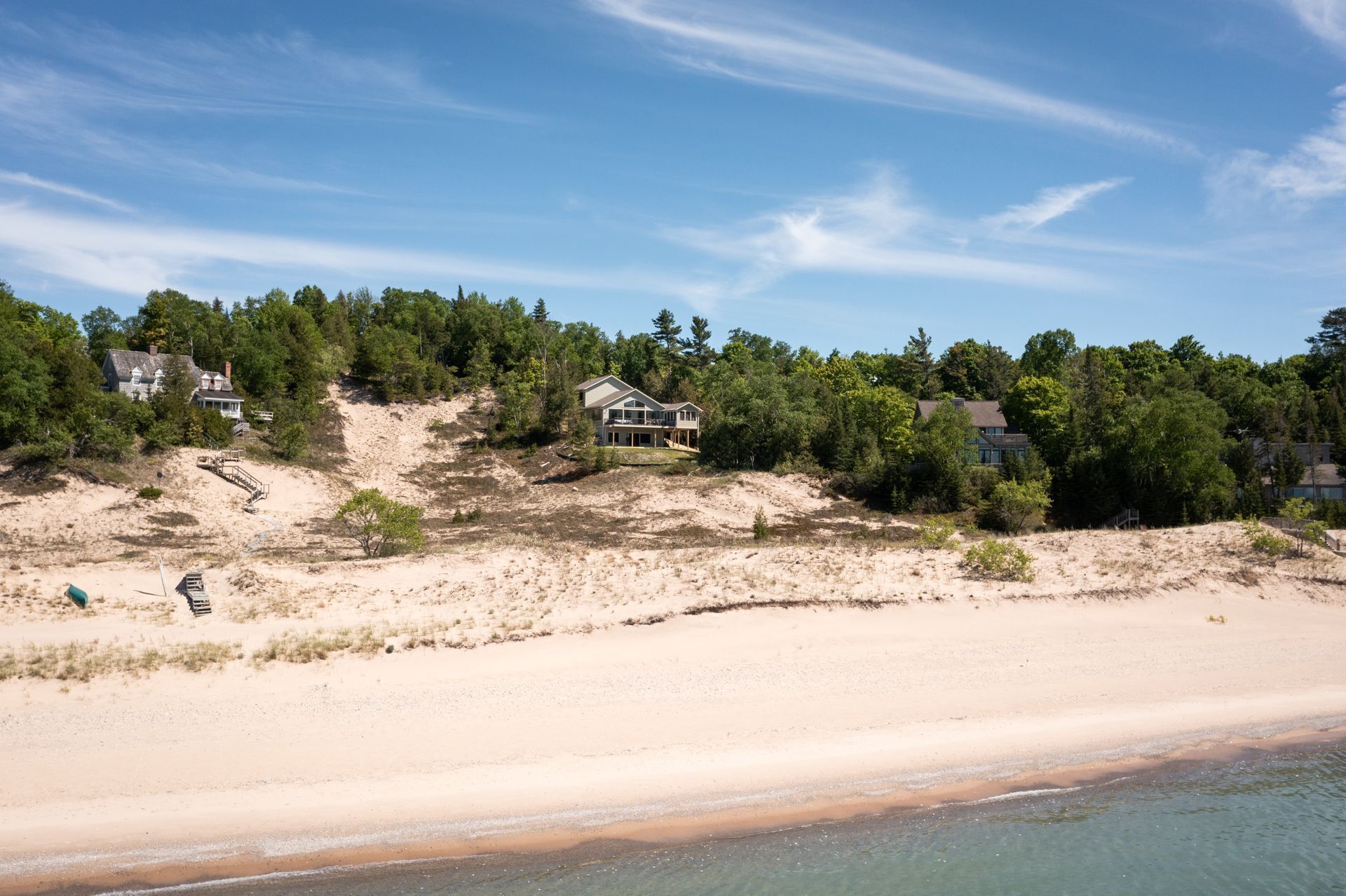 Private & secluded beachfront - brand new home!