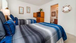 5 bedrooms, desk, iron/ironing board, free WiFi - New Listing! Windsor Hills Resort, 3mi to Disney & 12mi to Universal - GRH438735 (Kissimmee)