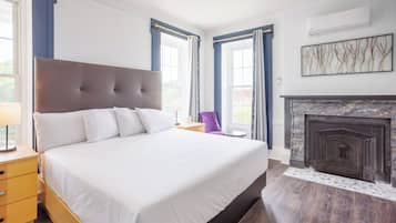 Executive Studio | 1 bedroom, memory foam beds, iron/ironing board, free WiFi