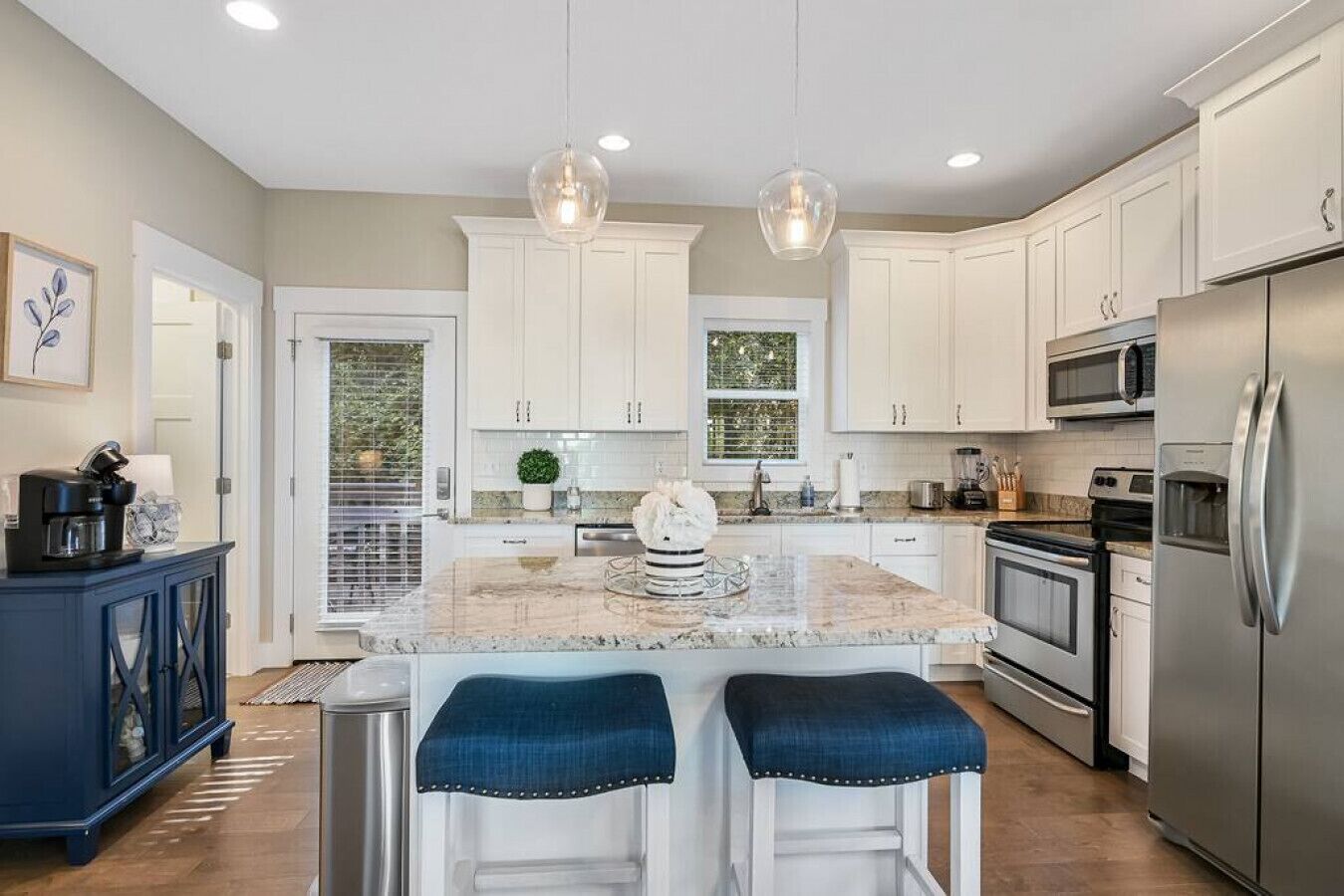 Biltmore Mountain Retreat Minutes from the Village