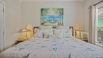 3 chambres, bureau, Wi-Fi gratuit, draps fournis