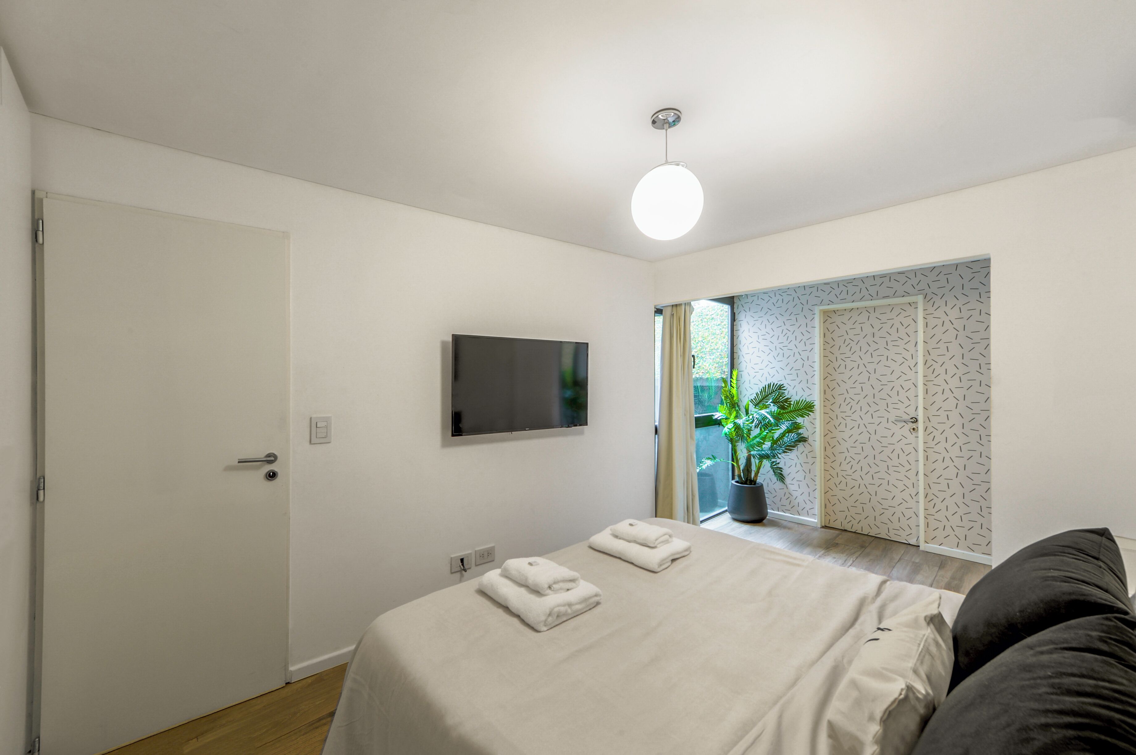 Fliphaus + Honduras 5750 - Lux 3 Dorm Area Gastronomica