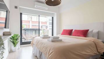 1 bedroom, desk, iron/ironing board, WiFi