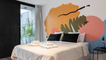 5 habitaciones, tabla de planchar con plancha, wifi y ropa de cama