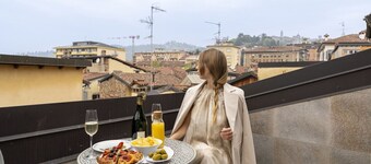 Magic Place Bergamo! Relax Apartment with terrace in the heart of the city center