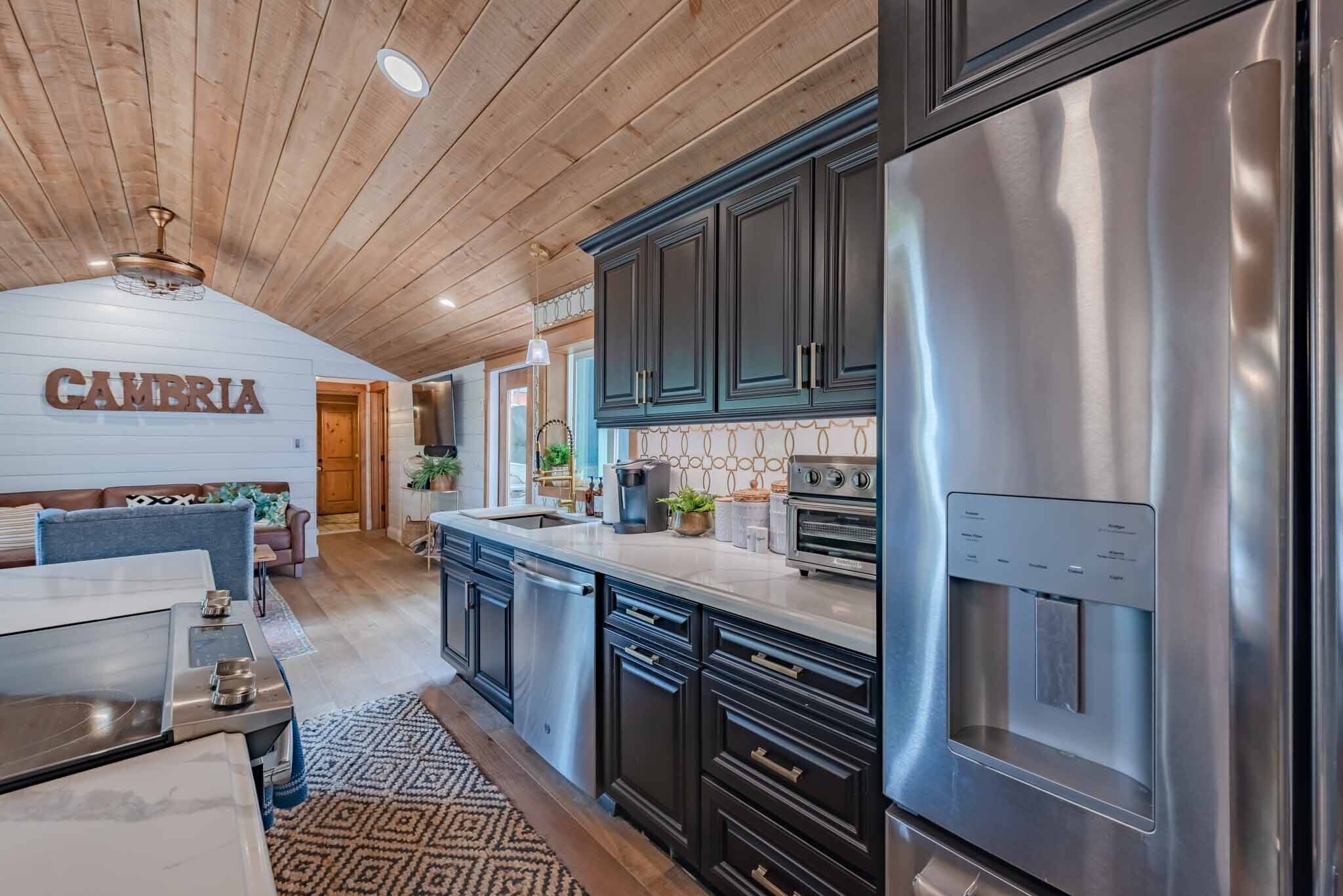 Newton's Nest - Fun and Elegance with game room, outdoor living & hot tub.