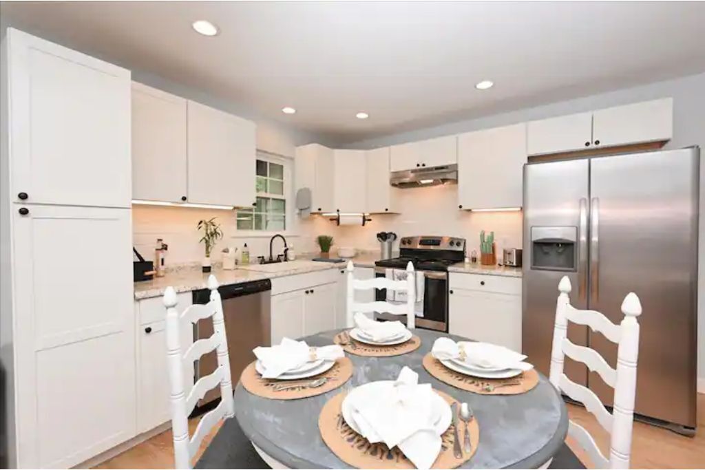 The Blue Bird offering 2 bd/2ba with free parking