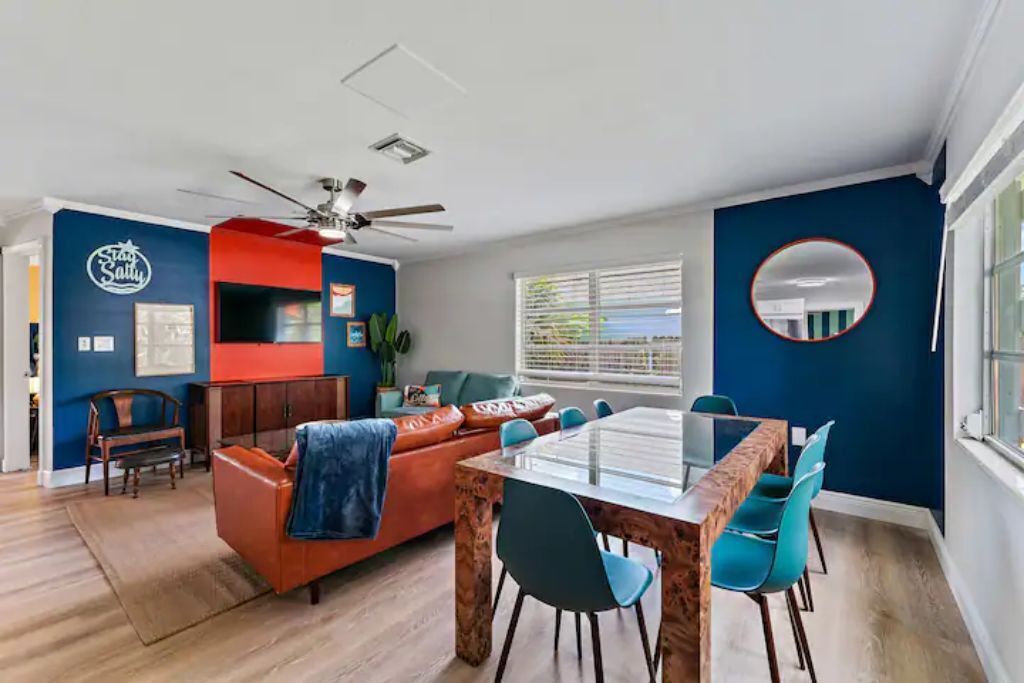 TV connectée, jeux vidéo, livres