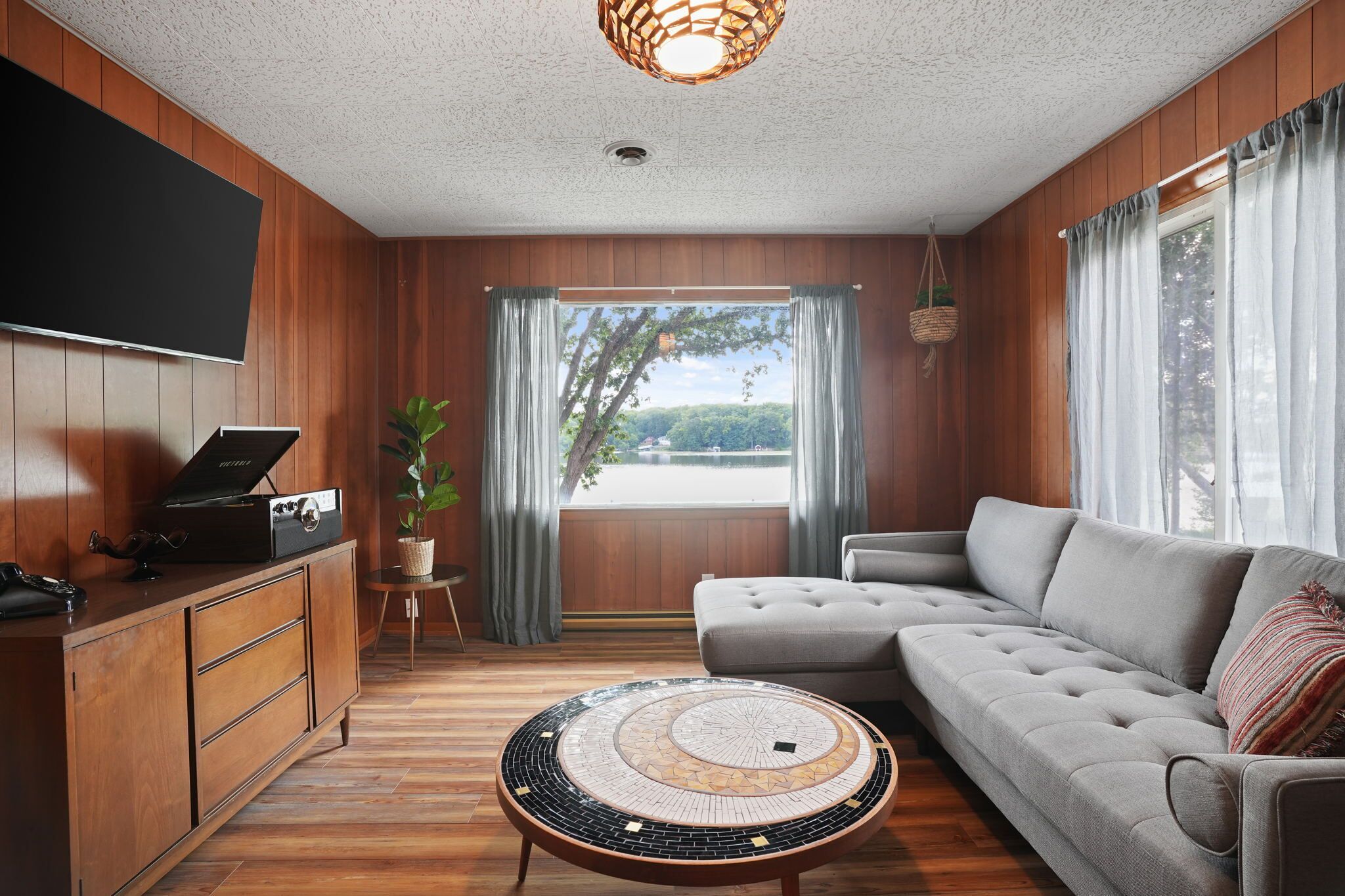 The Beverly on Buena Lake-Hot tub, Kayaks, Ice Fishing