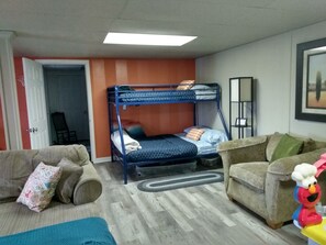 1 bedroom, in-room safe, travel cot, free WiFi