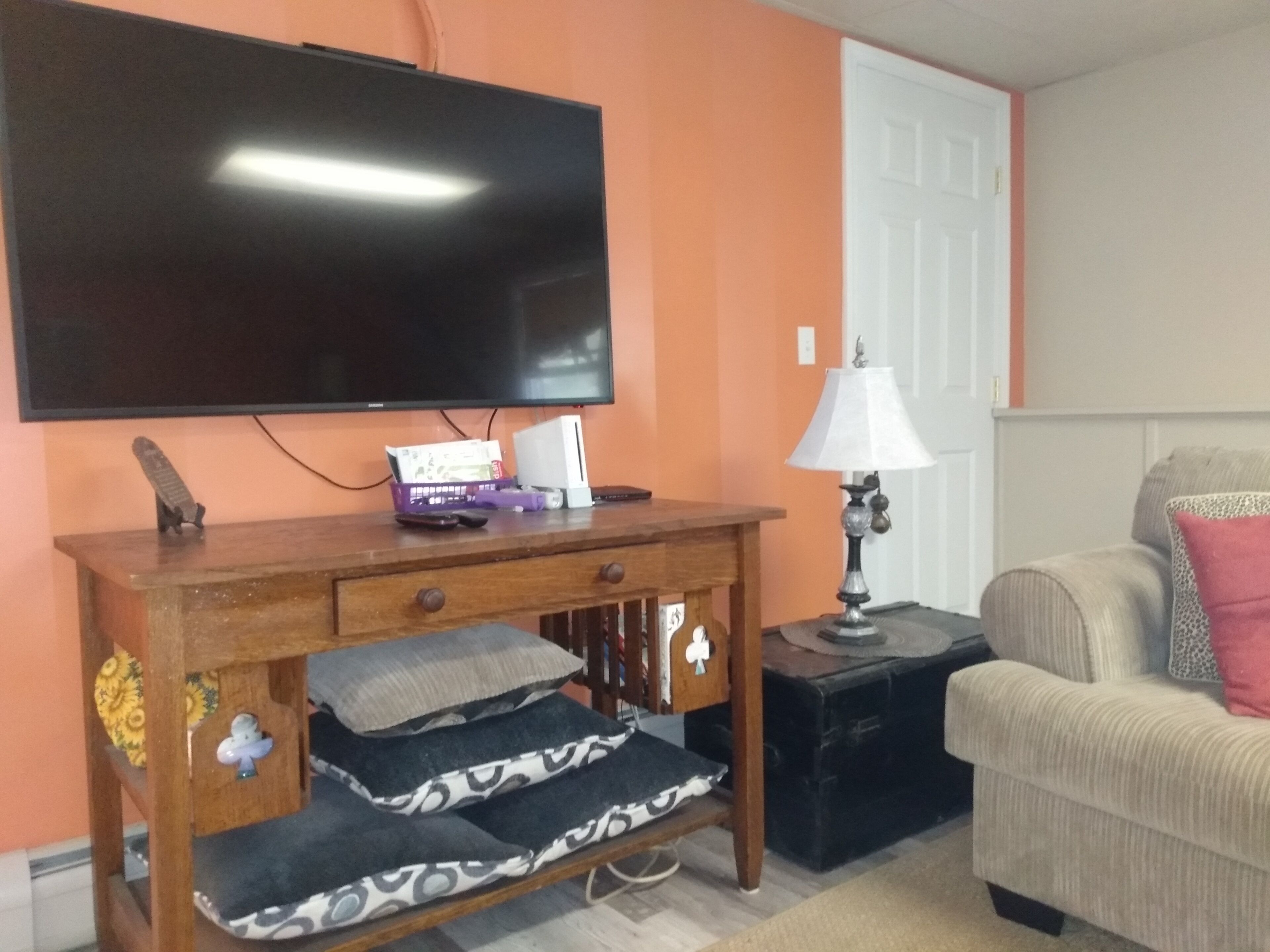 Williamstown Vermont , Central to skiing 5 minutes to I-89 , near VAST trails