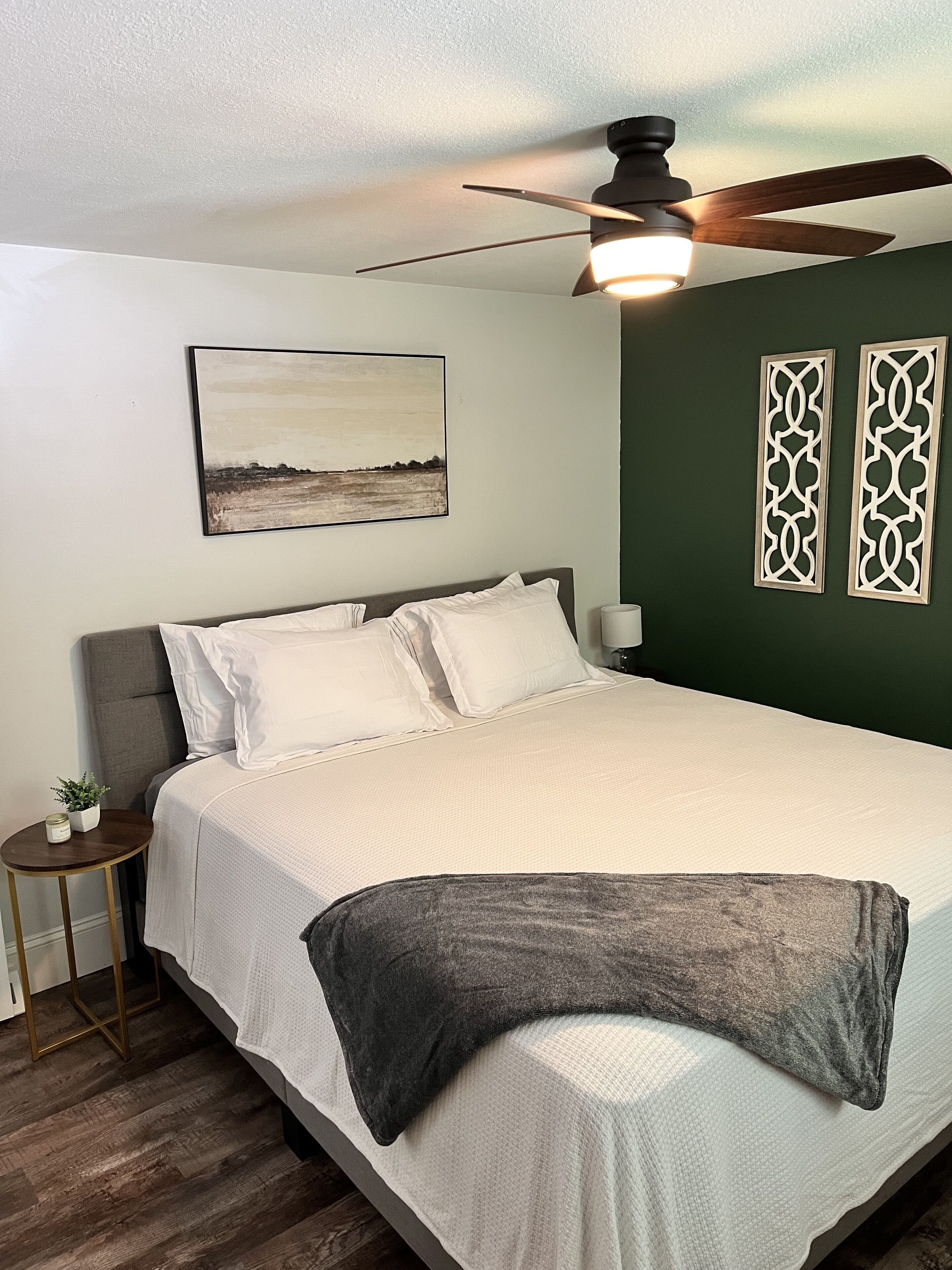 3 soverom, reiseseng for barn, wi-fi (inkludert) og sengetøy