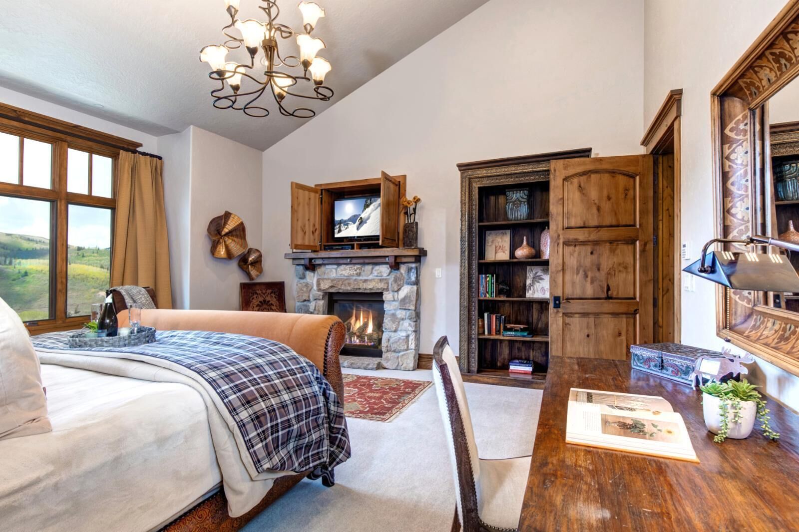 5 bedrooms, individually decorated, individually furnished