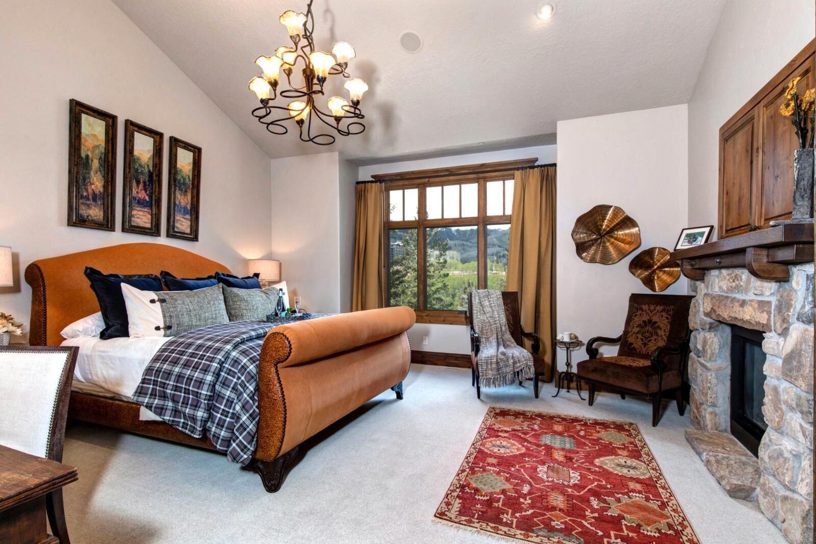 5 habitaciones, decoración personalizada y muebles diferentes 