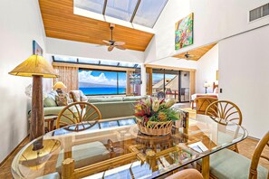 Condo (3 Bedrooms) | Dining