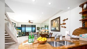 Villa, 3 habitaciones (Golf Course View, Sleeps 10 (ML-2222)) | Cocina privada