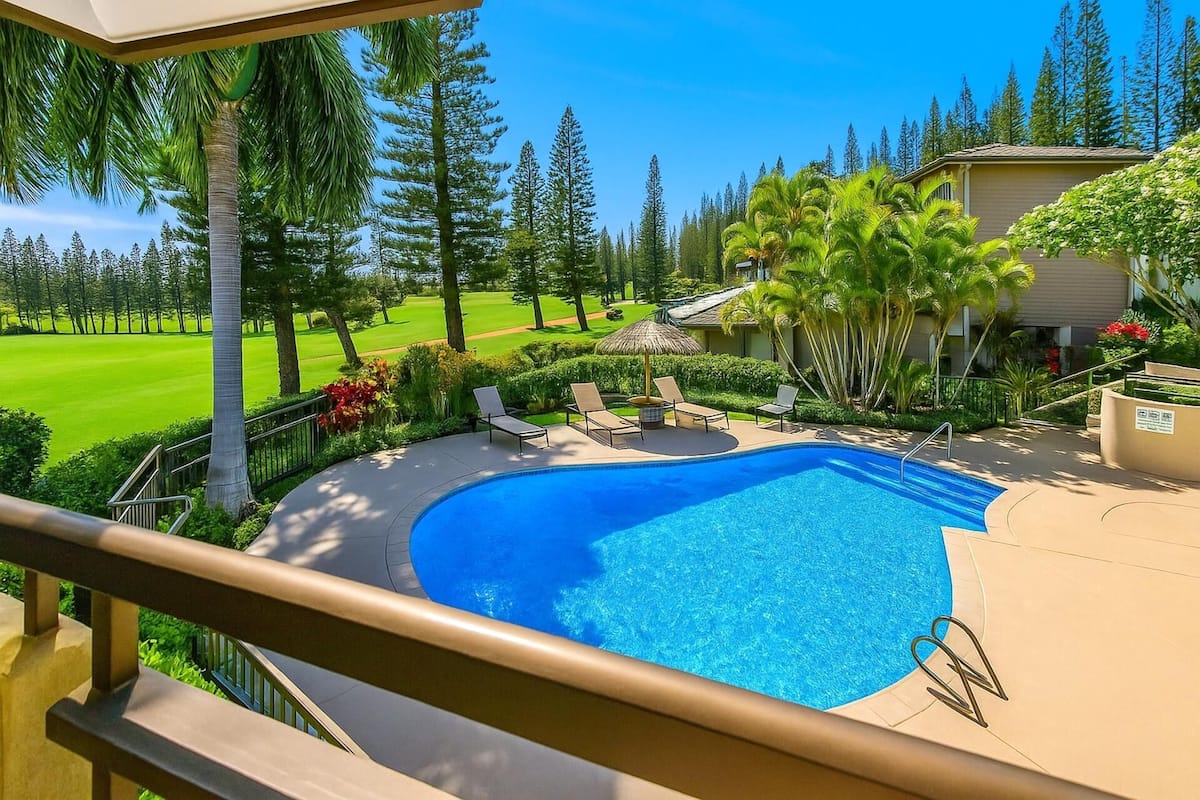 Condo (2 Bedrooms) | Front of property