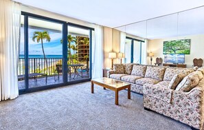 Condo (2 Bedrooms) | Living room | TV