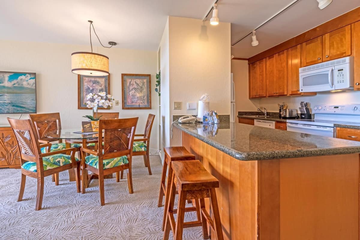 Condo (5 Bedrooms) | Front of property