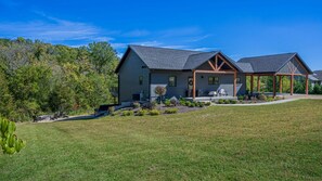 Exterior - Modern build, hot tub, fire pit, nature & horse views, HOA amenities (Galena)