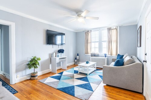 Downtown Condo 2021 Renovated Bathroom 1BR/1BA