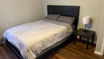2 sovrum, skrivbord, strykjÀrn/strykbrÀda och gratis wi-fi