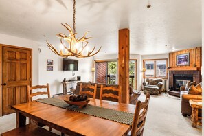 Interior - Cozy Condo 1 Block From Peak 9 Base and Main St. (Breckenridge)
