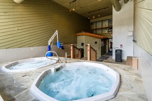 Tina de hidromasaje interior