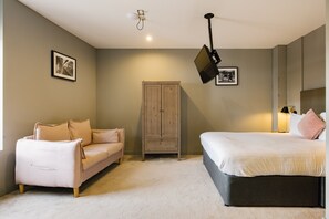 1 Schlafzimmer, Schreibtisch, WLAN