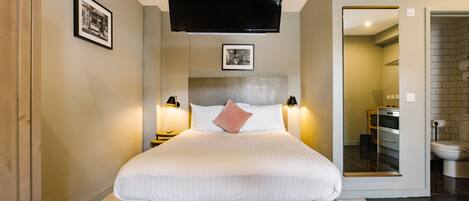 1 habitación, escritorio y wifi